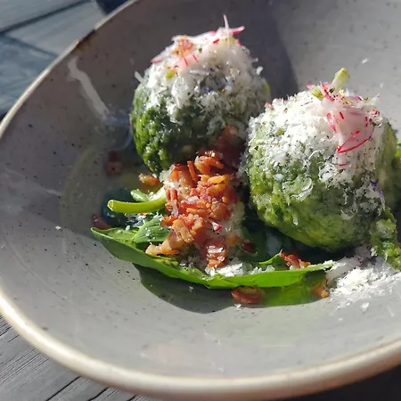 Alpenblume アパート